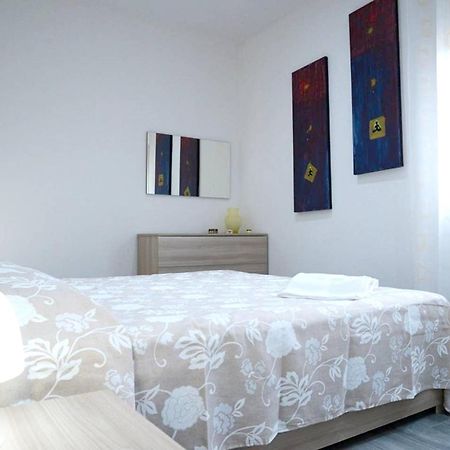 Comfortable House In La Pila With Terrace And Parking Marmi Dış mekan fotoğraf