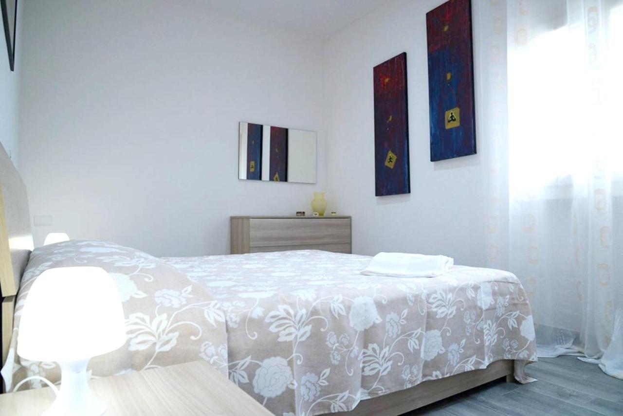 Comfortable House In La Pila With Terrace And Parking Marmi Dış mekan fotoğraf
